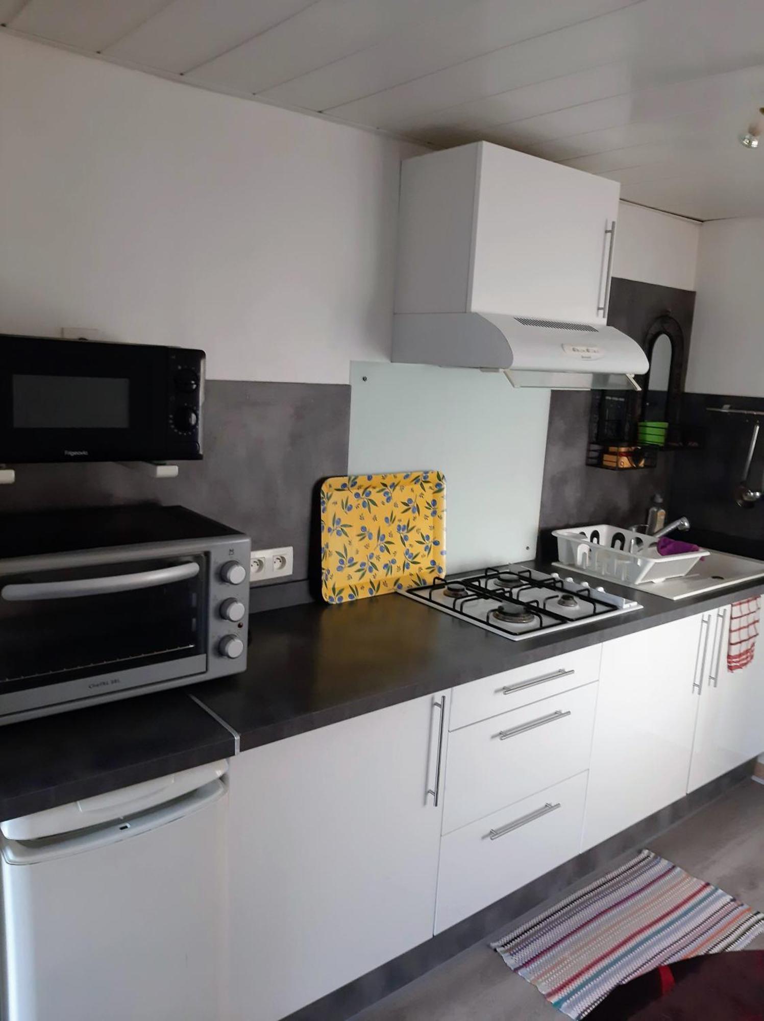 Appartement Meuble Bord De Mer Fos Sur Mer فوس-سور-مير المظهر الخارجي الصورة